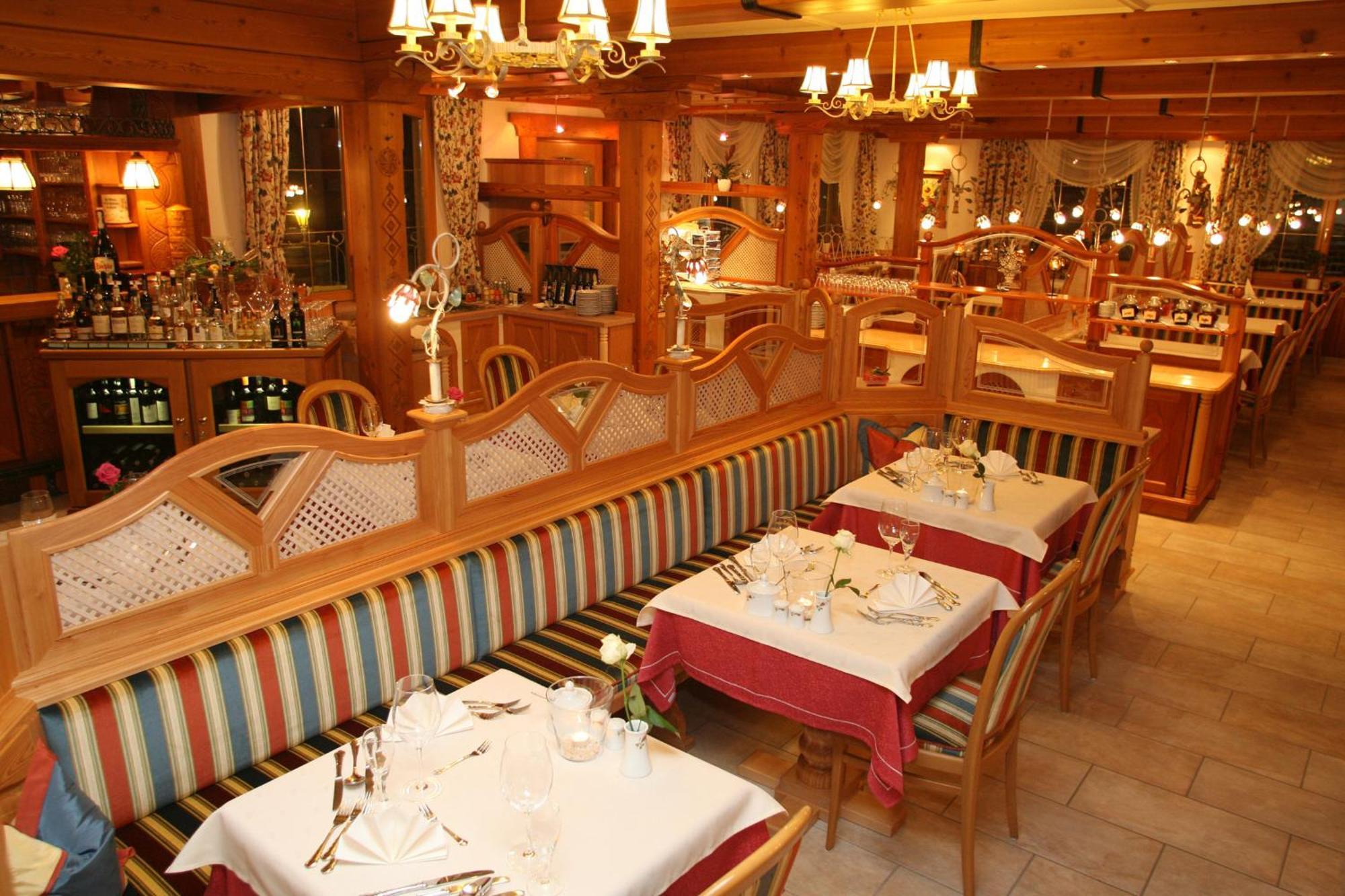Hotel Neuwirt Ramsau am Dachstein Dış mekan fotoğraf